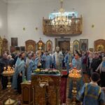 В праздник Сретения Господня епископ Митрофан совершил Литургию в Екатерининском соборе Луги